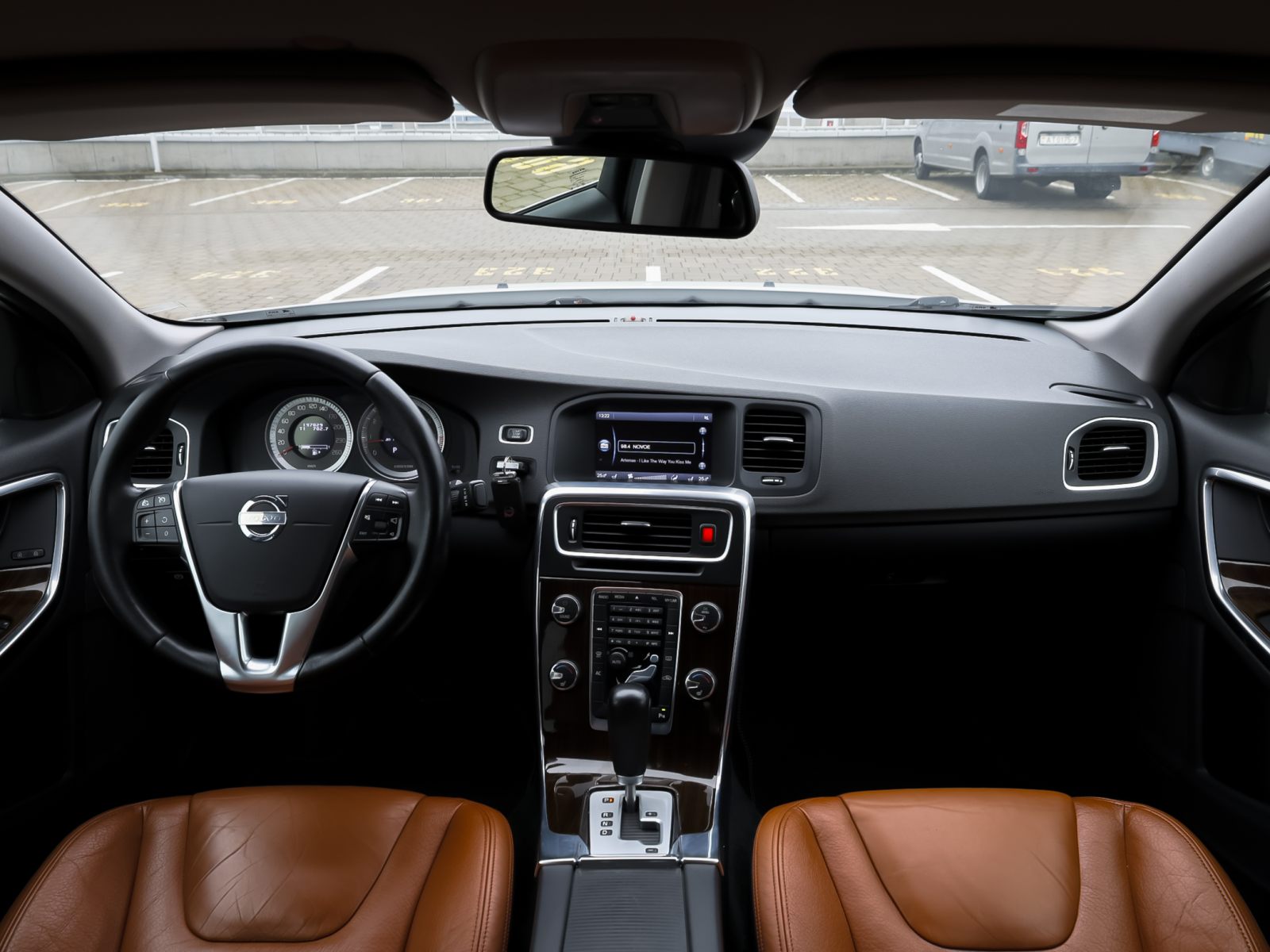  S60