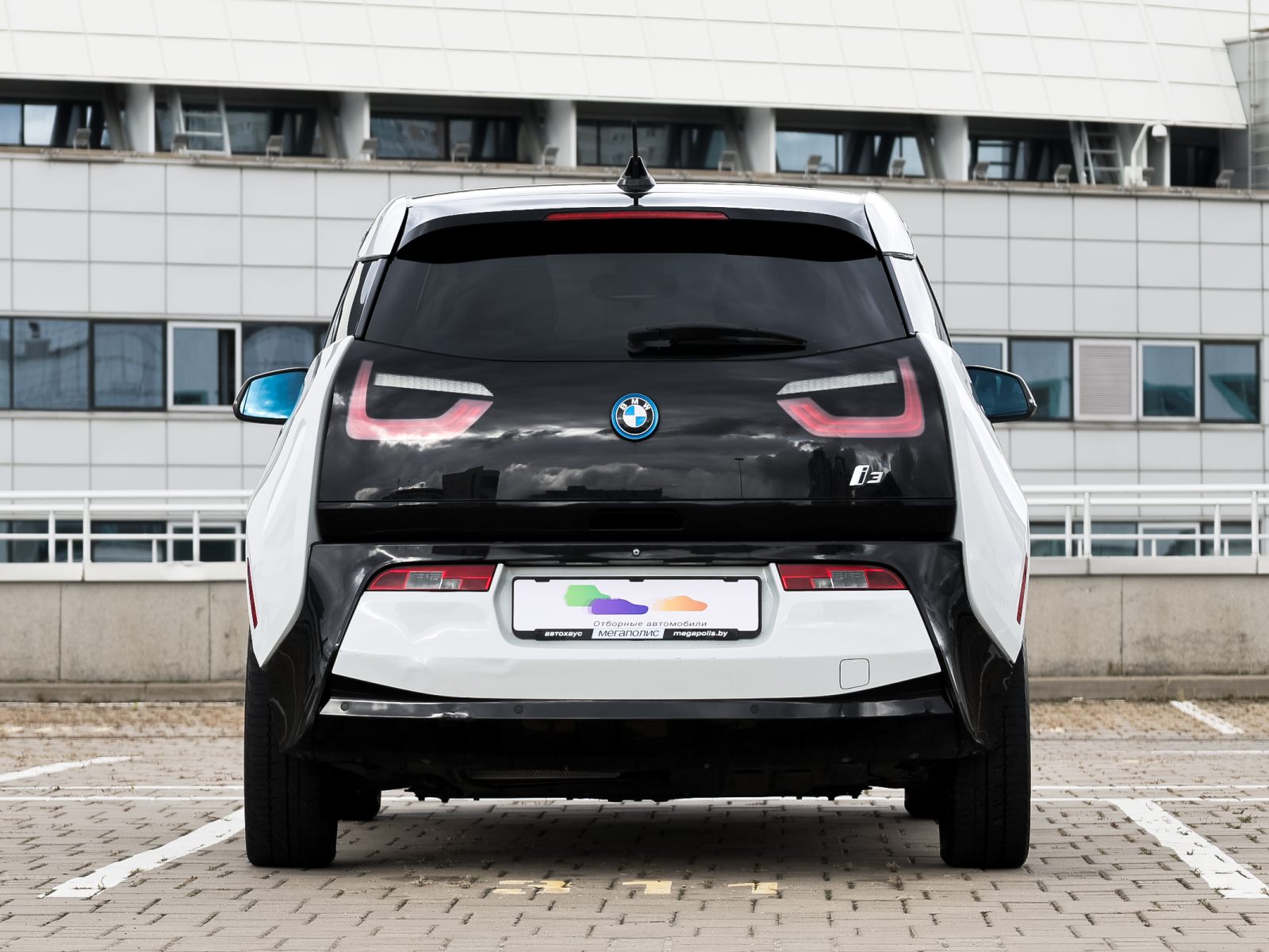  i3 REX