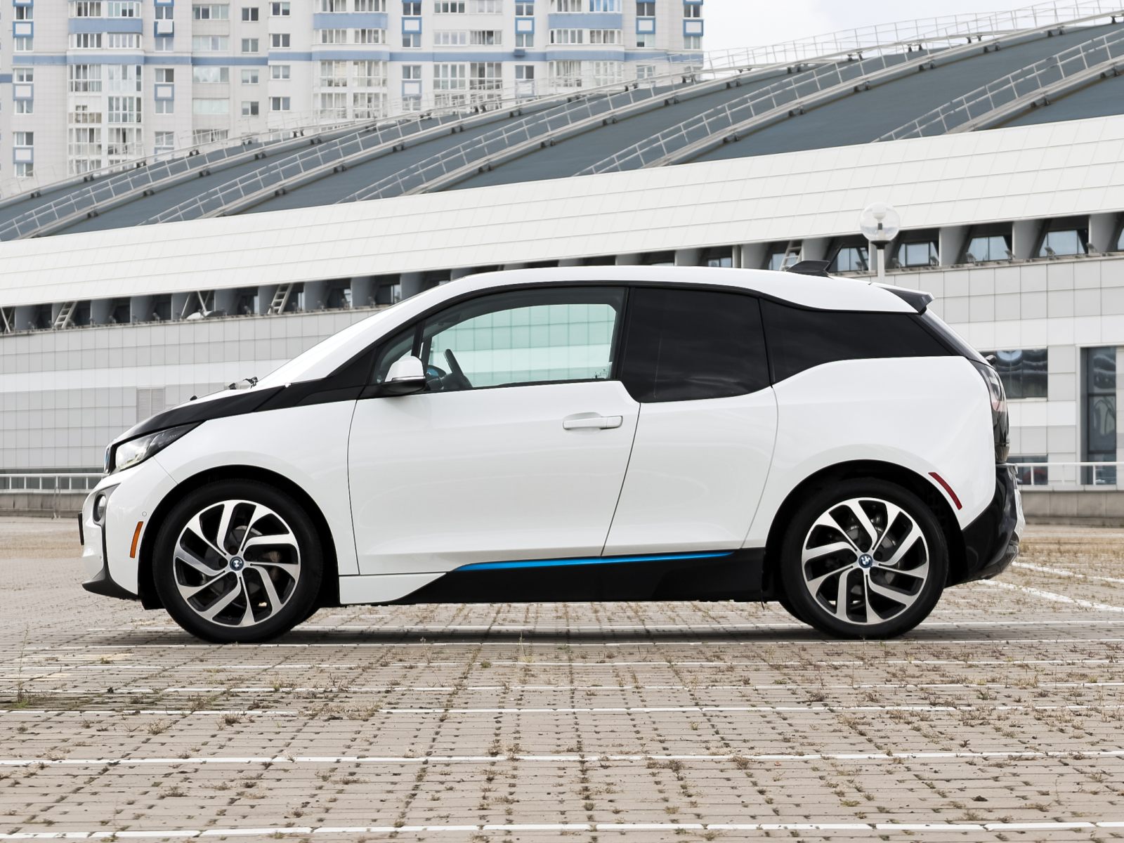  i3 REX
