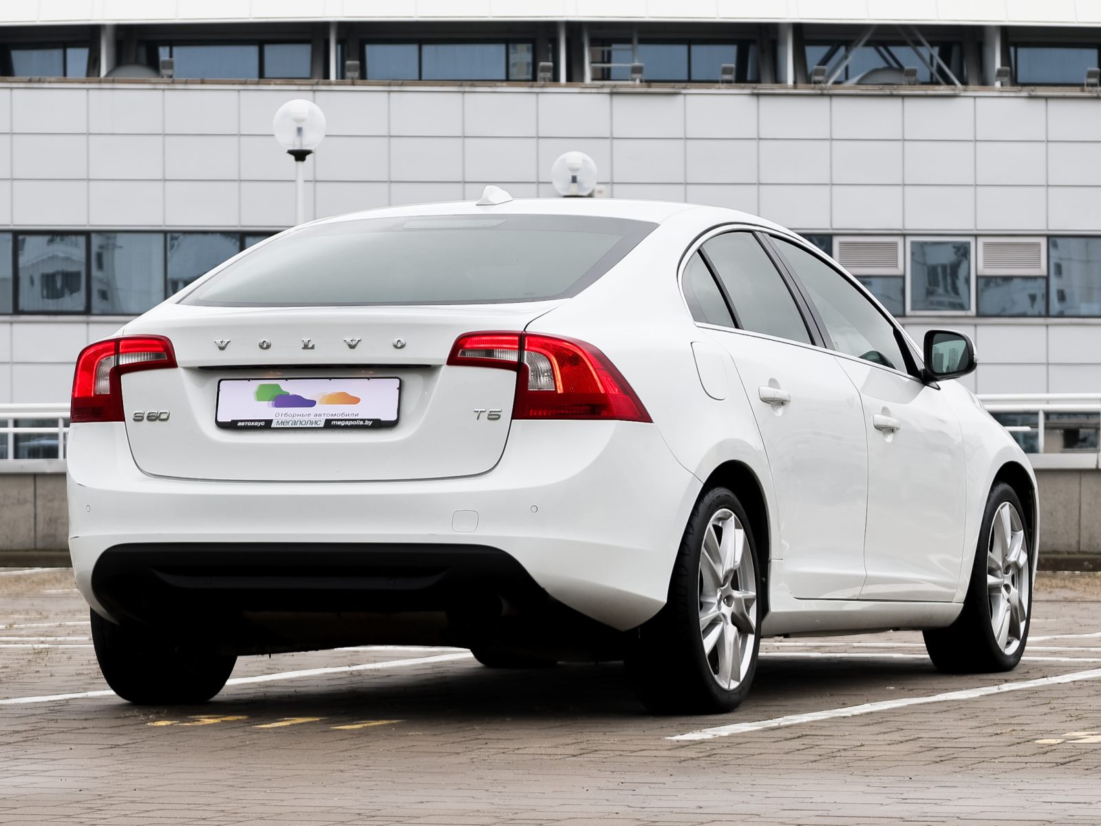  S60