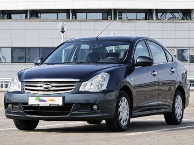 Nissan Almera 