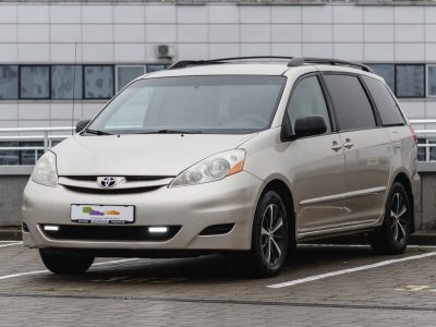 Toyota Sienna 