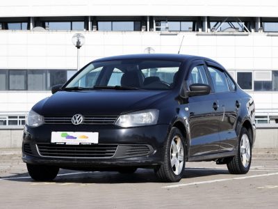 VW Polo Sedan 