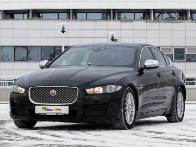 Jaguar XE 