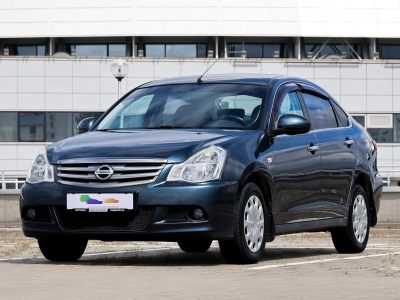 Nissan Almera 